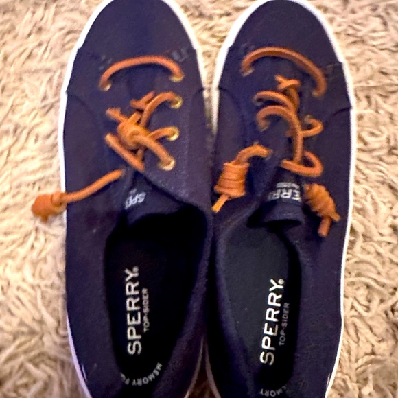 Sperry Crest Vibe Canvas Barrel Lace Sneakers in Navy - Picture 2 of 4